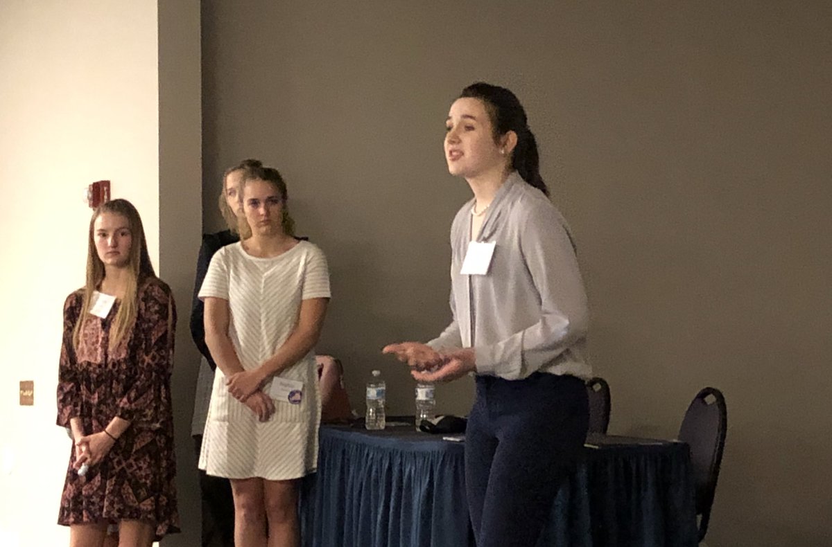 NHTOYMc's tweet photo. Civic Engagement Conference presentations by @SeamanSchools students. Great job presenting on the importance of PBL and @NationalHistory projects. #KScivics #LearningWithoutLimits #DoingHistory @ksdehq https://t.co/fZjyIQ2AyN