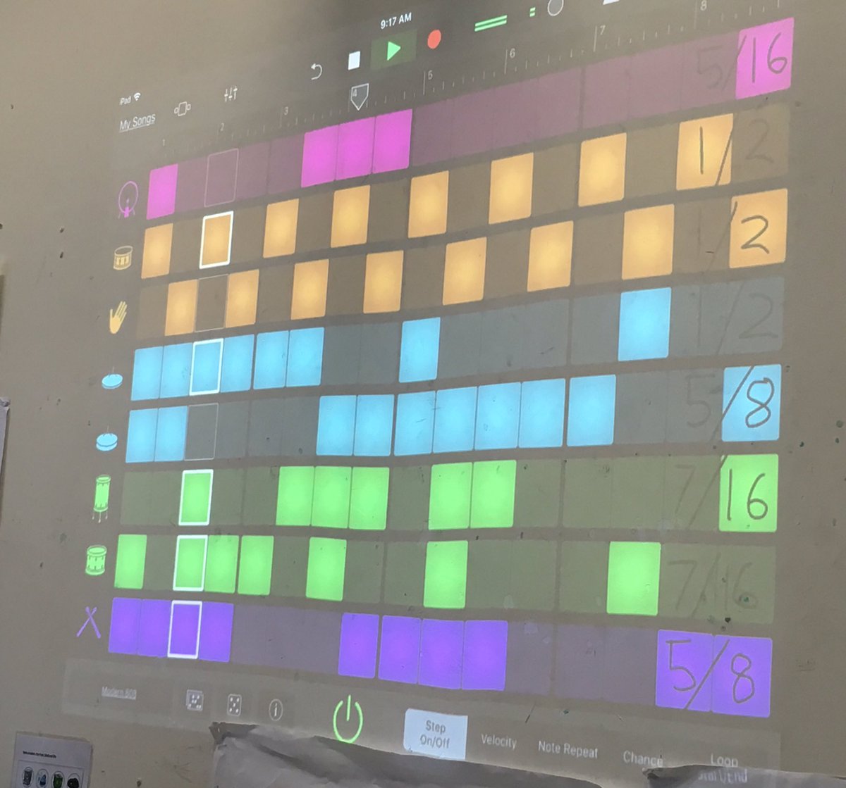 Beat sequencer garageband