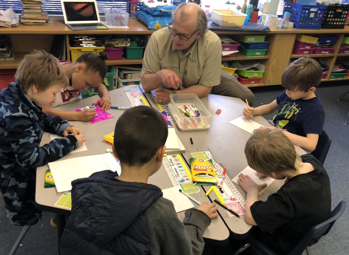 PrincipalAhrens's tweet photo. Veteran’s project in Mrs. Halpern’s class. Connecting school with the community allows us to teach young generations to respect and be thankful for the sacrifices and unselfish service they have given to our country. Go Orcas 🐳 #inletview #asdinformation #Anchorage #veterans https://t.co/ZQIHzvwrtE
