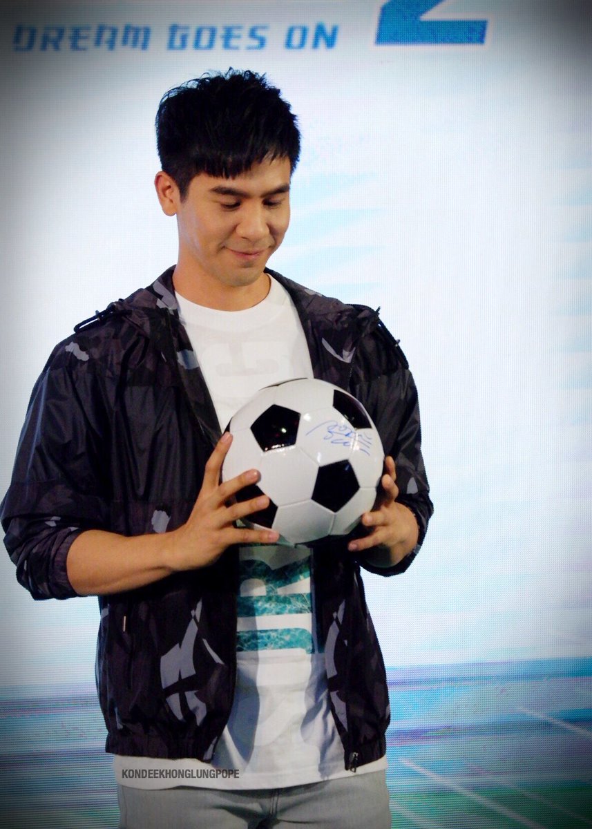 iloveuoppa555's tweet photo. ครูพละคนใหม่ของโรงเรียน #popezaap https://t.co/eqNnZlPIgP