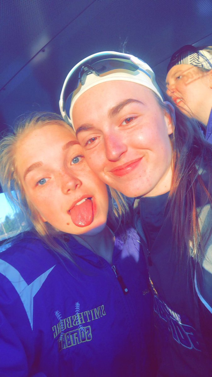 WilsonnBailey's tweet photo. happy 18th bday @olivia_hersh thanks for always being someone i can look up to and go to for anything ❤️❤️i love you sm girl #ALLDAY 😤🐶 https://t.co/3mIfDrEbNv