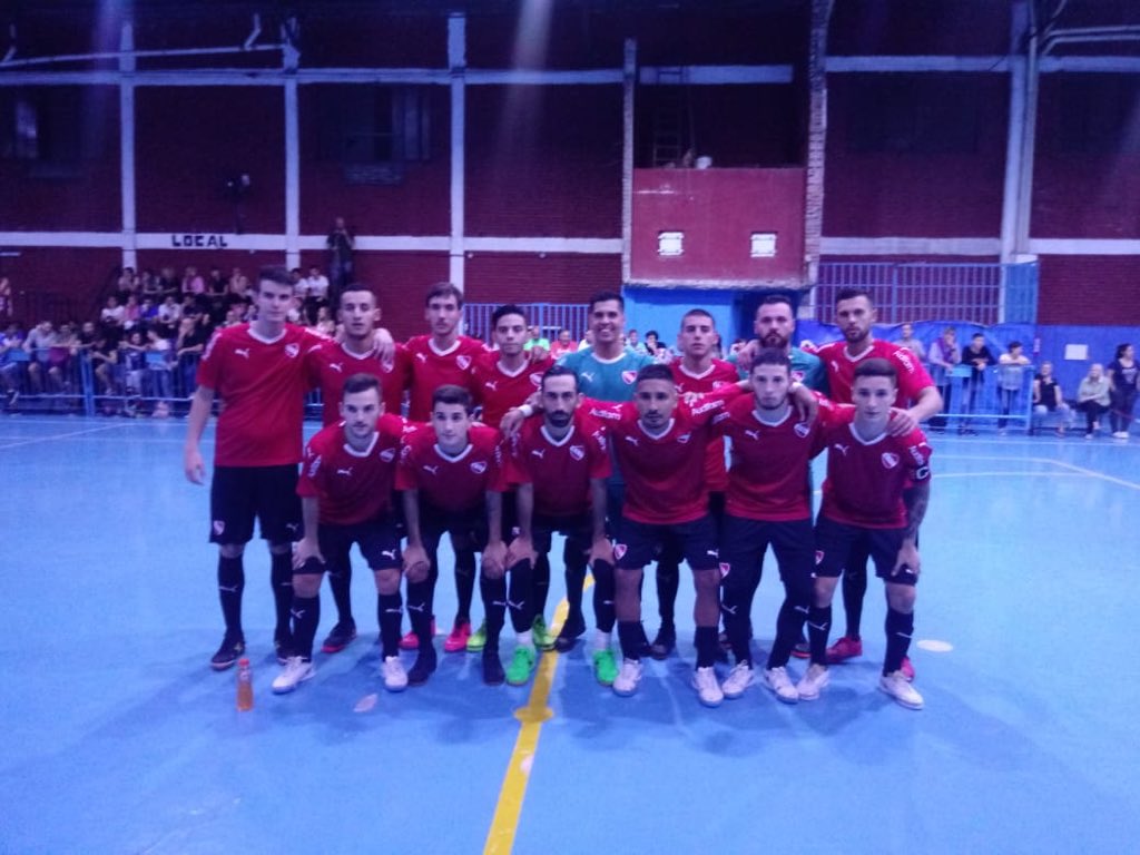 Primer triunfo del Futsal