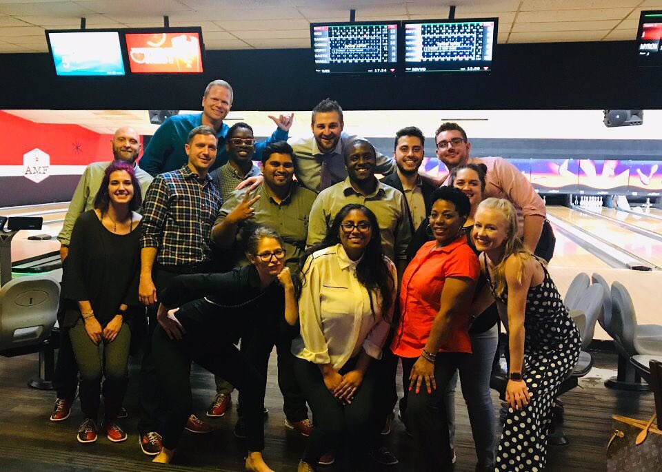 YesicaYj's tweet image. Bowling night with my favorite people 💖 @LegacyBizInc #legacybusinessdevelopment #workfam I honestly love my new job more than my last three combined