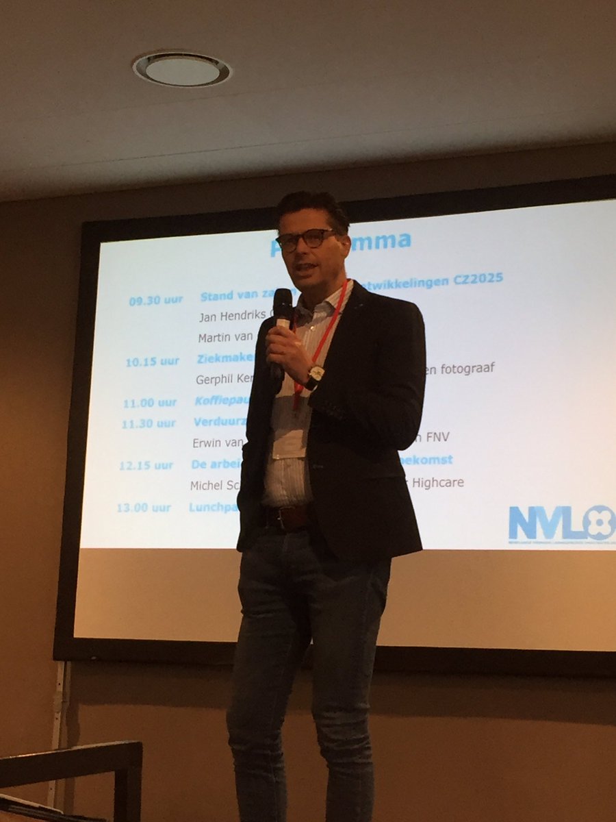 OKmanagers's tweet photo. “Duurzaam personeelsbeleid in krapte op de arbeidsmarkt”. @EricVictorKoene opent het symposium. https://t.co/uhu9fGT2Xe