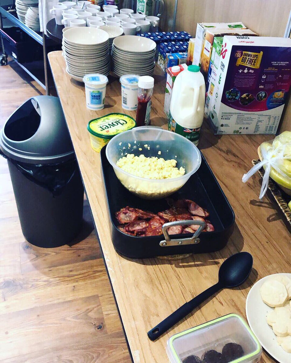 CentenaryProj's tweet photo. It’s not a retreat without good food! Curries for 20+ people last night and bacon and eggs for breakfast! #LoveOurTeam #GoodFood #CentenaryProject #DioceseOfSheffield #Retreat https://t.co/ZHq6cMJU1p