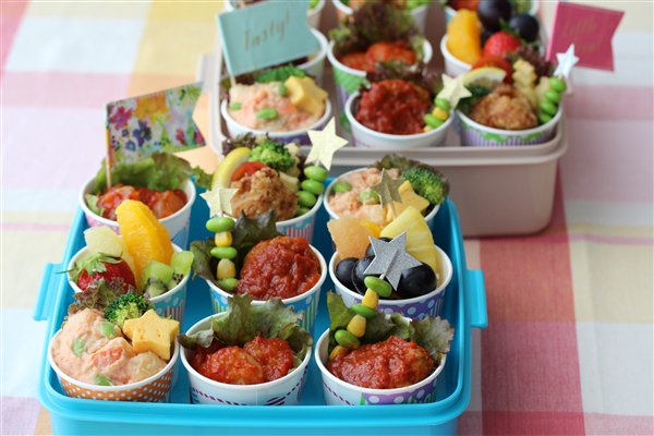 運動会お弁当の紙コップの詰め方や盛り付け方のコツは 紙カップで人気のご飯やおかずは Ats Blog