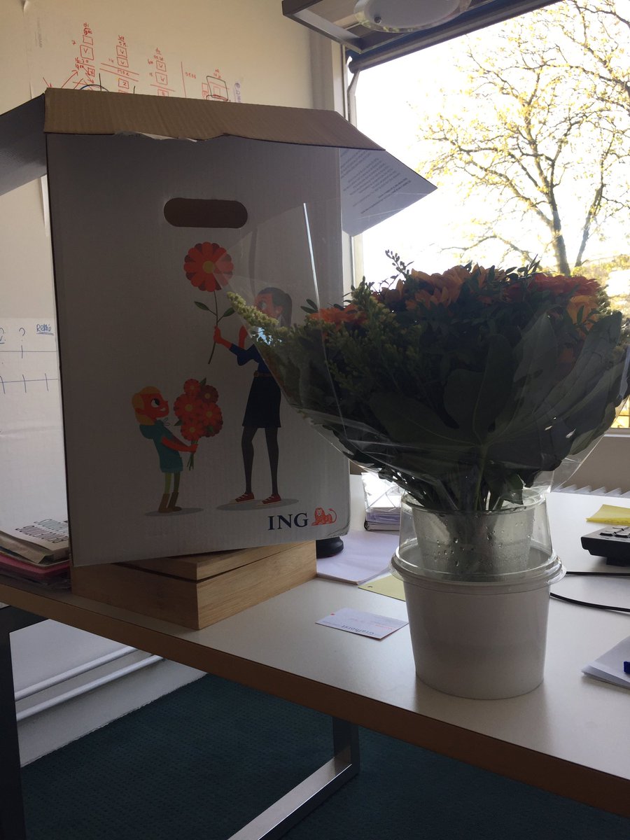mirjamnagel's tweet photo. Ha dank@ing  #verrassing #bloemtje #superservice https://t.co/sJJGnTNi6P