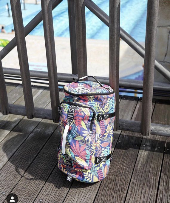 Get your @muzmm_backpacks you won&rsquo;t regret it! It turns into a duffle bag and a backpack! There are so<a class="tags" target="_blank" title="On Twitter" href="/?out=eyJ0eXAiOiJKV1QiLCJhbGciOiJIUzUxMiJ9.eyJpYXQiOjE3MjE4NjE1ODUsImlzcyI6InR3cG9ybnN0YXJzLmNvbSIsIm5iZiI6MTcyMTg2MTU4NSwiZXhwIjoxNzUzMzk3NTg1LCJyZWRpcmVjdF91cmwiOiJodHRwczovL3R3aXR0ZXIuY29tL211em1tX2JhY2twYWNrcyJ9.HJel2L-_7o99vJwYr65XK-Pa7C0DLFtegnJNNwhYeaVxZj3YmmUTfrOQ-p4SzyYIcZQ9C7TvNvoV4N-Mx_IyDg">@muzmm_backpacks</a><a href="/tag/newprofilepic"class="tags"><span>#newprofilepic</span></a>