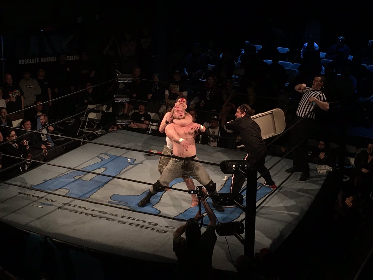 DD_Amy_Mylie's tweet image. #SubmitOrSurrender @dgarrinibc @JoshuaBishop_ @WesBarkley #SlumberPartyMassacre