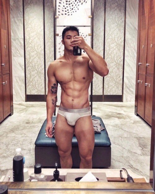 hUK9AGGguGbFlnr's tweet photo. 樊野 https://t.co/ZVRkYfS5fb