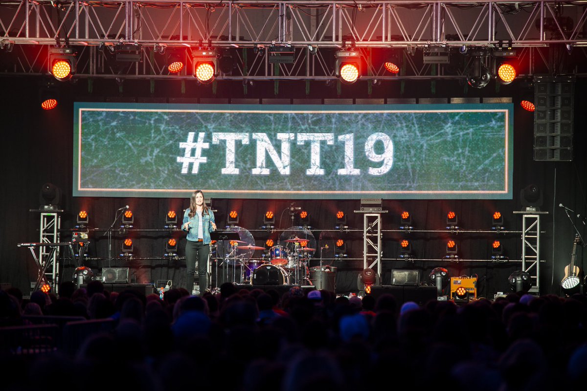 tnt_tnu's tweet photo. A worshipful start to an incredible weekend. 🙏🏻 Let’s go, #TNT19! https://t.co/CRw8loEGLh