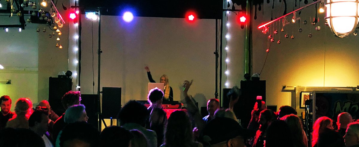 amandaLGaez's tweet photo. That โpointer finger in the airโ pose kinda just literally happens. Itโs not forced... it just happens if itโs felt. This night I had no idea it happened until friends at @BOOMMOD sent this the next day. #femaledj #djpose https://t.co/lyjRQ8Dwag