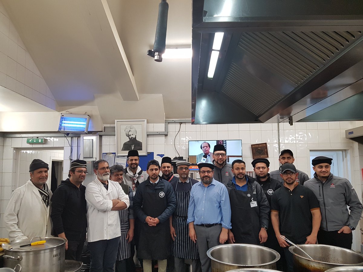 AtfalCanada's tweet image. With the blessings of Allah Almighty, we had a very successful #AtfalCanadaTripToUK from March 12 to 17, 2019. During the trip we received exceptional hospitality from UK Ziafat team.

Respected Sadar Sahib Canada personally went to say thanks to Ziafat team for their hospitality