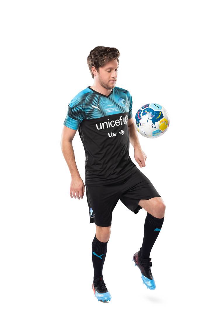 NJHTurkiye's tweet photo. Niall, Soccer Aid için https://t.co/aAKFsVyp0N