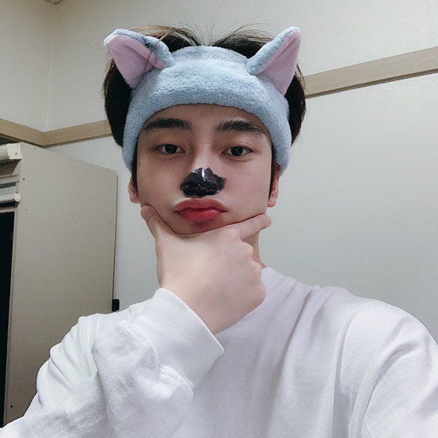 YangTaeseonph's tweet photo. [PIC] 
190404 Taeseon (trcng_official) Instagram update
#TAESEON #태선 #TRCNG #티알씨엔지

"#TRCNG #Taeseon
Collection of sleepy eyes.jpg😵
#why_can't_I_open_my_eyes
#onthewaytoschool_*cry*"

Trans by: @sfangirl9 x @TRCNGph 

🍒 https://t.co/PIs3en4CEr