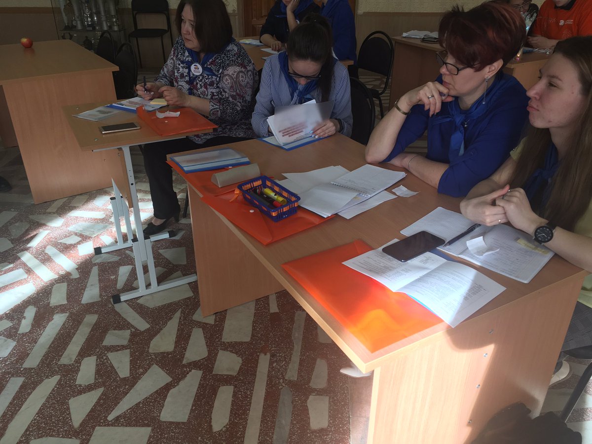 katerinakokori1's tweet photo. #Лесной #Стадировка2019 Второй день начался с пробы! Такси! Стажерам необходимо выбрать правильный маршрут #ШколаРосатома #ИОМ #Модерация https://t.co/qOt6l620Uq