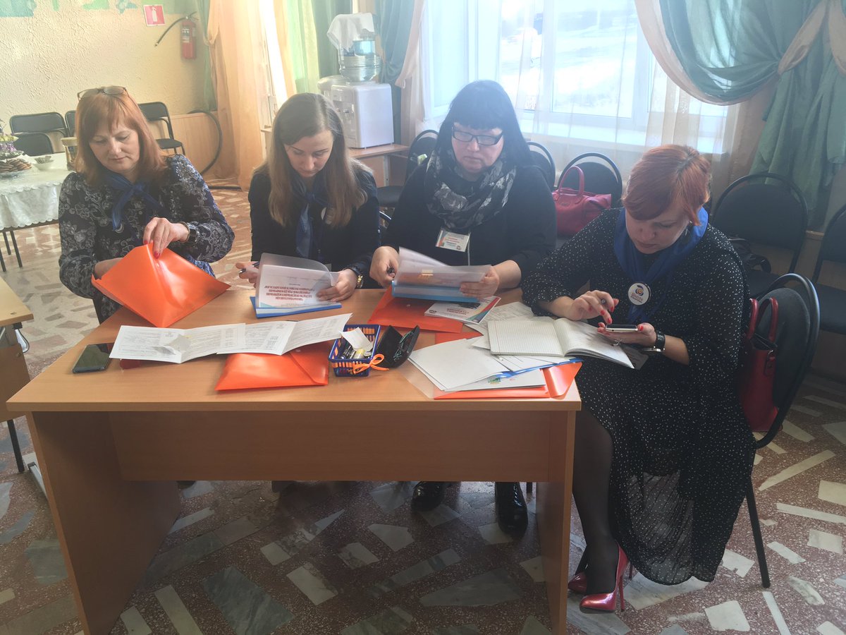 #Лесной #Стадировка2019 Второй день начался с пробы! Такси! Стажерам необходимо выбрать правильный маршрут #ШколаРосатома #ИОМ #Модерация