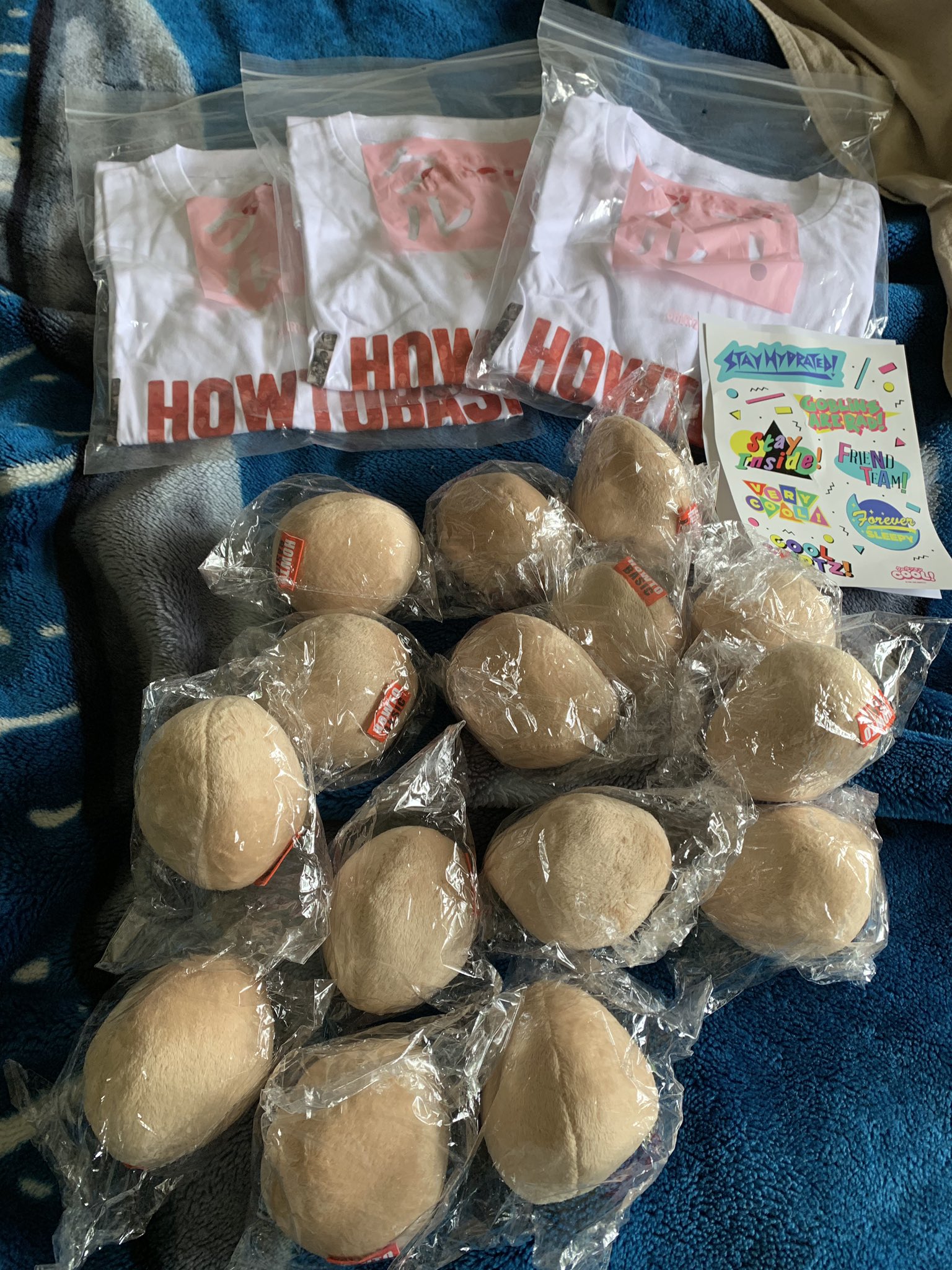 Phil Got My Coolshirtz Merch Big Thnx To Howtobasic For Sending Them Video Will Be Up Either Today Or Tomorrow Phil Got My Coolshirtz Merch Big Thnx To Howtobasic For Sending Them Video Will Be Up Either Today Or Tomorrow