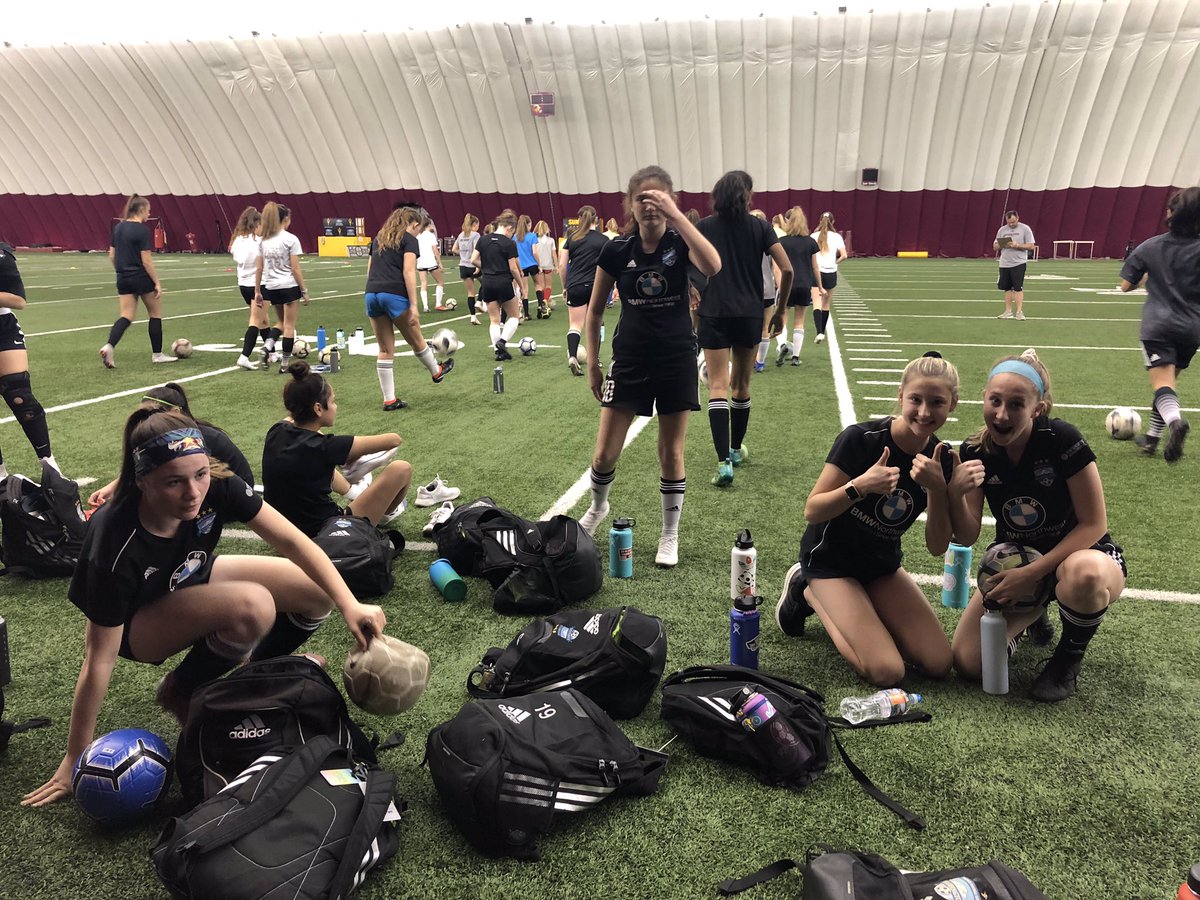 WAPremier's tweet photo. @WPFC05ECNL spent the evening practicing and touring Arizona State University before tomorrows @theECNL event in #phoenix19 commences #toptier #motivated #getbetter https://t.co/8rvVZKcFlZ