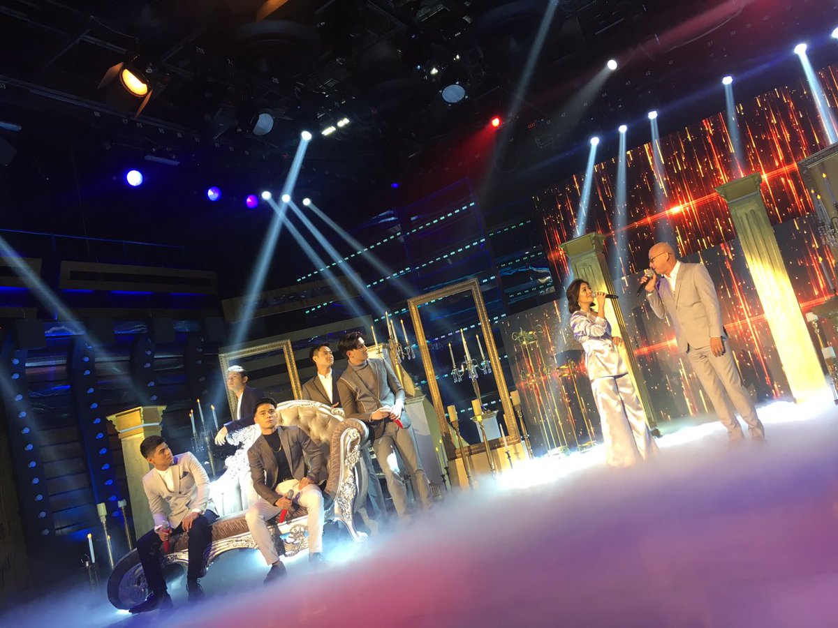itsShowtimeNa's tweet photo. Panalo ang Friday opening number sa It's Showtime kasama ang BoybandPH with Steven Paysu and Kyla! #TNTQ3ThrowbackHits https://t.co/snSGJ2yxer