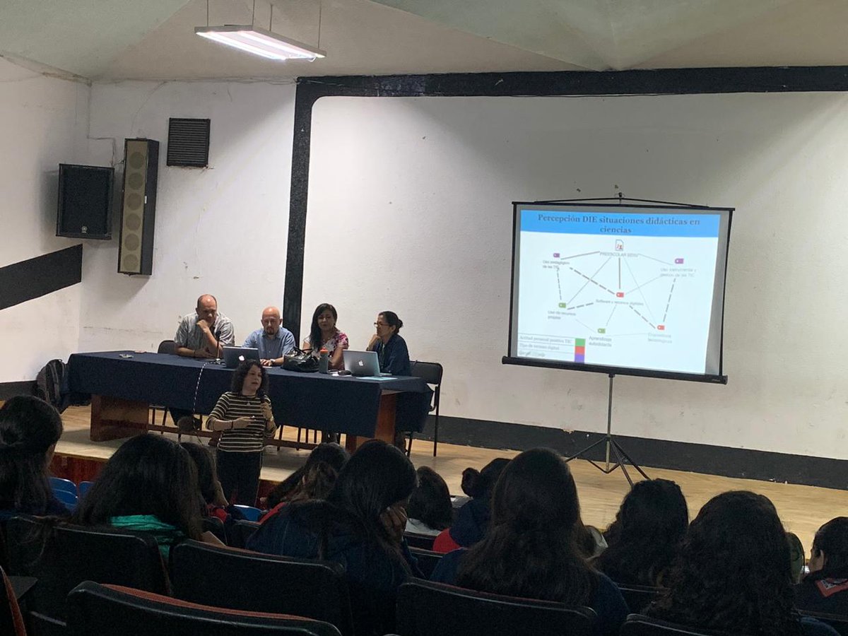 #TPACK #ScienceIsForEveryone #Teacher #Training @Normal_Veracruz Una mirada a la enseñanza de la ciencia desde la formación inicial docente. La #Ciencia no se limita a un espacio curricular @VNormalistas