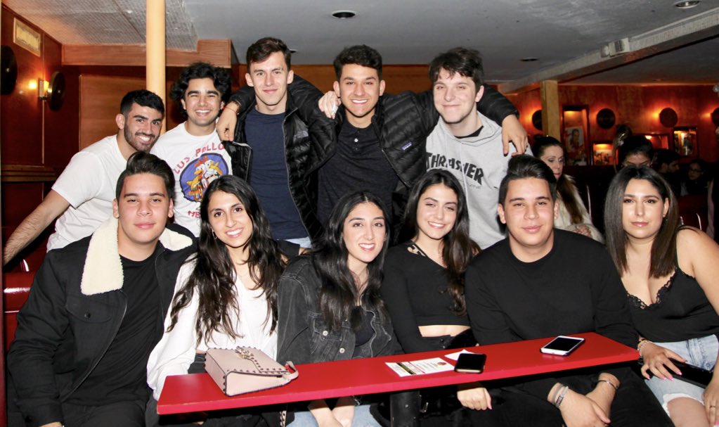 TheLaughFactory's tweet photo. These comedy fans canβt wait for @IAmTehran to hit the stage! #hwlaughfactory #comedyfans #comedians #tehrantourage https://t.co/G7t10IA5ow