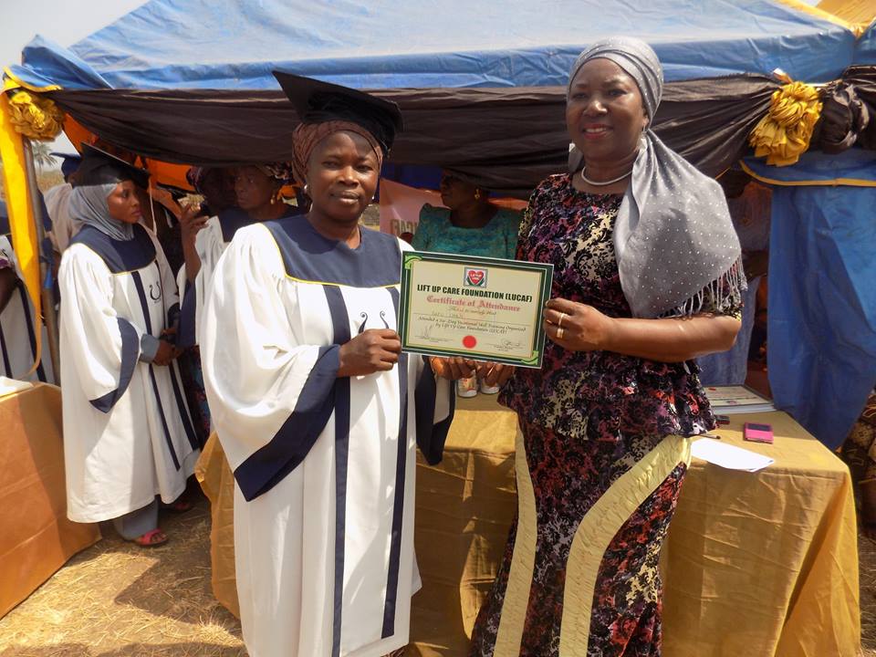 LUCAF01's tweet photo. Sustainable community and household level interventions require capacity building of home drivers, at LUCAF we prioritize capacity building for Caregivers. @IdrisOzovehe @EPIC_Africa_ @capacity4dev @USAIDAfrica @FMICNigeria @hamingra1 @GGlohwoc https://t.co/PWBjX3umyw