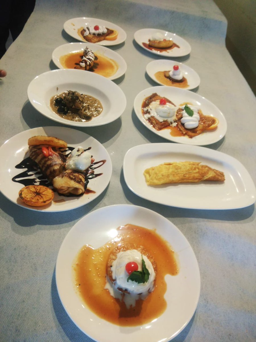kajal8080's tweet photo. All about today's practical #FLAMBE cooking with fire 
#crepesuzettewithorangesauce #appleflambe
#pineappleflambe 
#steakDiane #bananastuffedcrepesuzette
@IIHMHOTELSCHOOL @ajitfnb @AADirIIHMDELHI @IIHMJAIPUR @ChefWithPen https://t.co/8K32aBxDWk