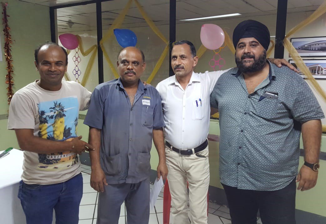 skychef756's tweet photo. April Birthday celebrants at Ambassador's Sky Chef, Mumbai
Family that celebrates together stays together!

#AmbassadorGroup #AmbassadorSkyChefIndia #Since1942 #FlightKitchen #InFlightCatering #StaffBirthdayCelebration #DeliciousMeals #QualityService #IndianAviationIndustry https://t.co/vRI74Eg2FJ