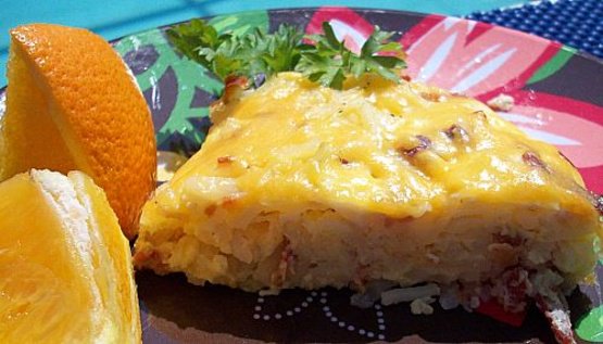 GoFightDiabetes's tweet photo. Preheat the oven to 375 degrees Fahrenheit.
Spread the hash browns out in the bottom of a small baking dish.
Whisk the eggs together and add all of the vegetables to the eggs
https://t.co/PqlxcUuW6m https://t.co/lVPMDUsEWo