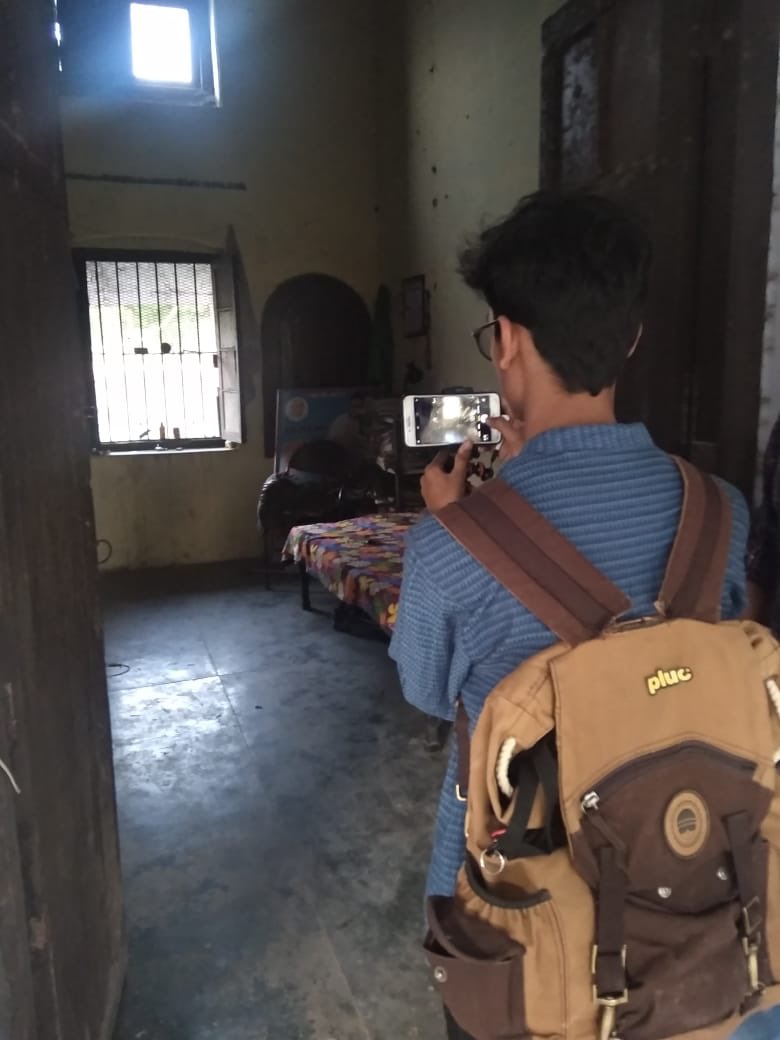 suchamojo_'s tweet photo. Allahabad University hostels condition,one cooler to keep the youth mind cool from the heat and anger against the system. #impossibleelection #2019Elections #generalelection2019 https://t.co/LUxQ9PTllR