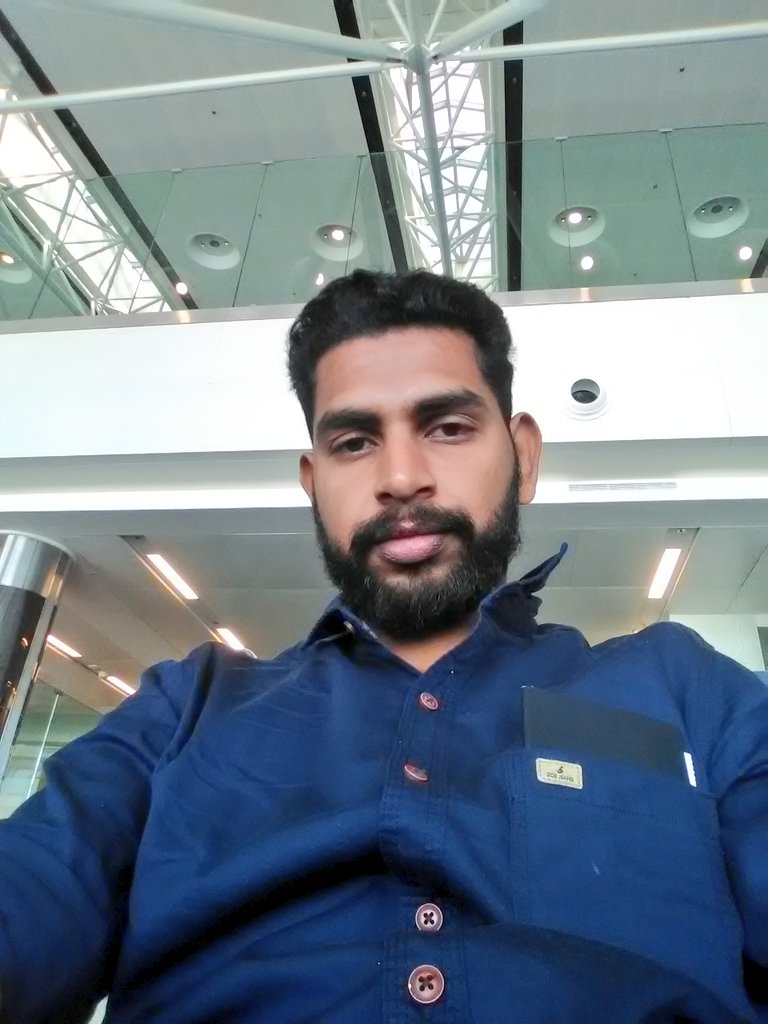 jimmytg619's tweet image. Im going to India 

Waiting #NGK #FansShow
#SingamGroupThrissur 
#AirIndia
#Oman #Salalah