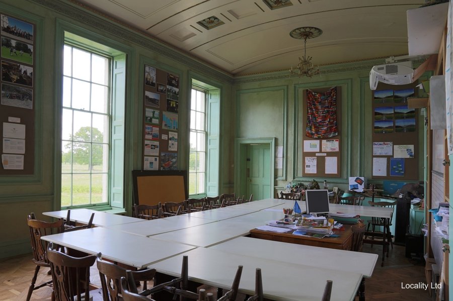 LocalityLtd's tweet image. Class room for film making in a stunning Grade II 18th century building (Hampton court, Greater London) LOC2841: bit.ly/2TYF1gR #filmmaking #locationscout #location