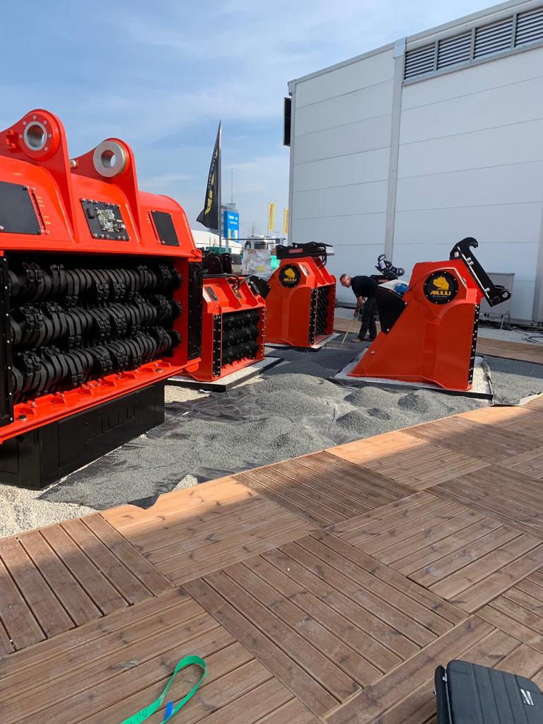 AlluGroup's tweet photo. The ALLU Transformers are ready â are you?
Find us from April 8th â 14 on stand FN 1021/2.
ALLU at bauma FORUM on Monday 8th at 5pm in hall C2.
#bauma #bauma2019 #ALLUGroup #ALLUTransformer https://t.co/CFeWrFYlsC