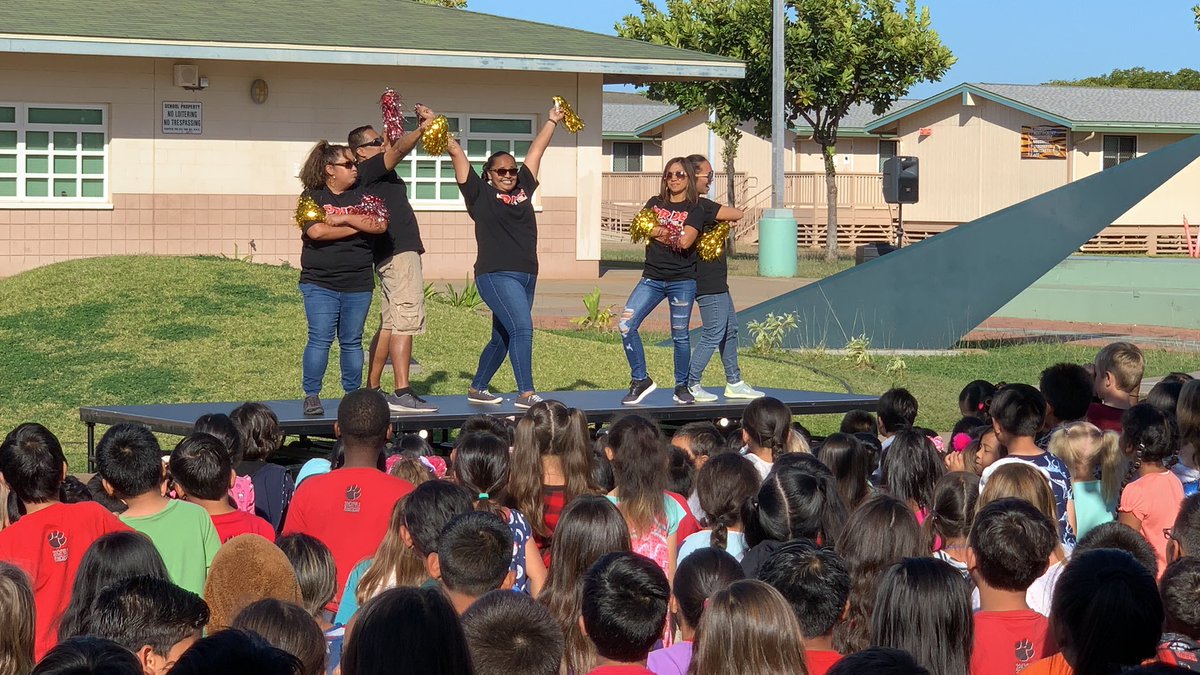 angie_payad's tweet photo. Cheering on our 3rd-6th graders as they take on the SBA next week! @keoneula_cubs #prideofkeoneula #kespride #cubs #dreamteam #ckschools #cksupport https://t.co/PeSJJoJdEh