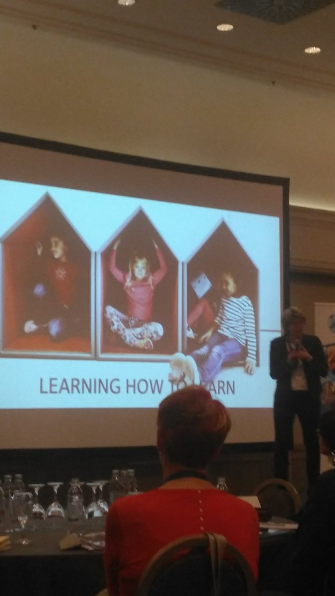 DanijelaJohan's tweet photo. So #inspiring to listen to @RosanBosch #designingfuture #greatwomen #Motivation https://t.co/k2AKeYwnBv