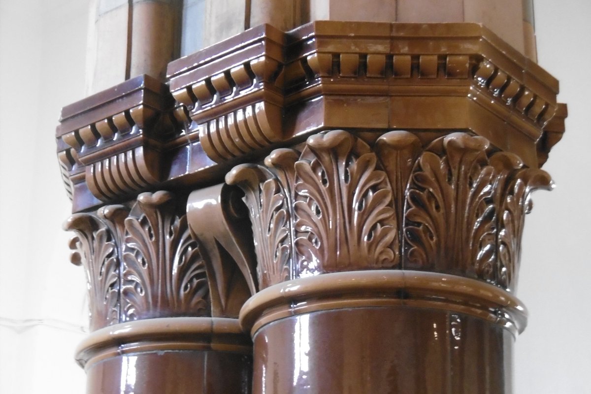 5thLackey's tweet photo. #FabulousFaience4Friday #Liverpool #AlfredWaterhouse #VictoriaBuilding 1889-92 #Burmantofts products line entrance hall & continue up the stairs to the upper floors. Still looking good over 100 years on. https://t.co/j3W8RR1gBh