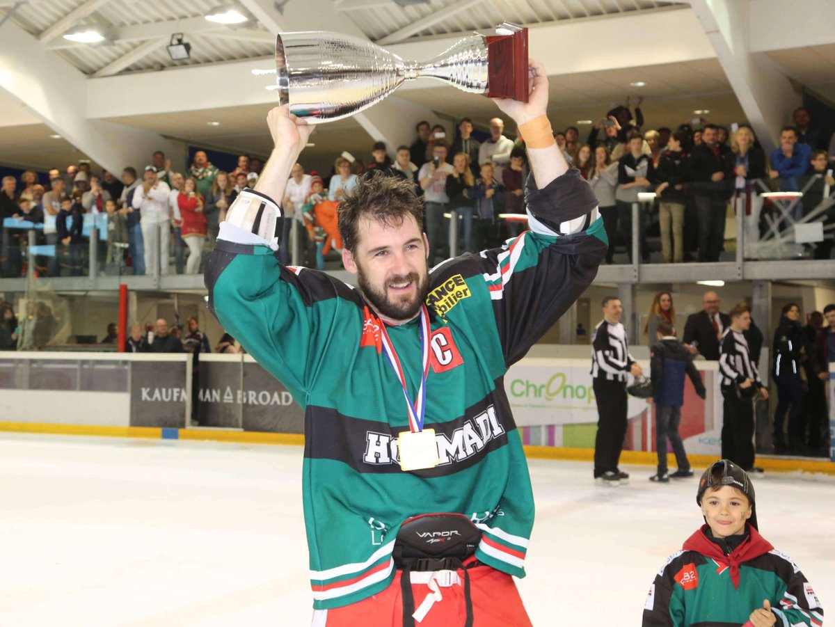 #Hockey sur glace : l’Hormadi d’Anglet fête le jubilé de Xavier Daramy le 27 avril 2019 à la Barre #liguemagnus @HormadiElite
sudouest.fr/2019/04/04/hoc…