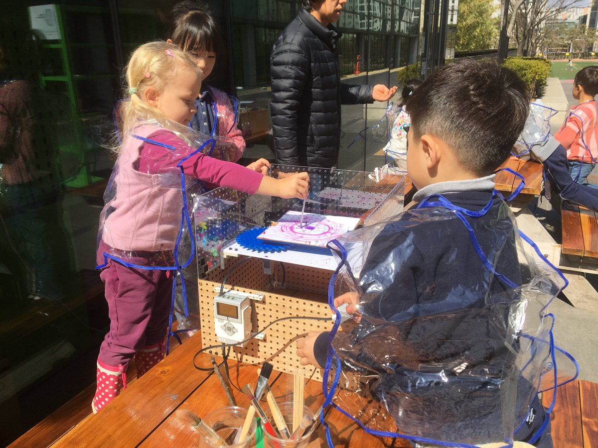 Ev3 and VersaBlocks spin art machines holding up well after a week of PK use.