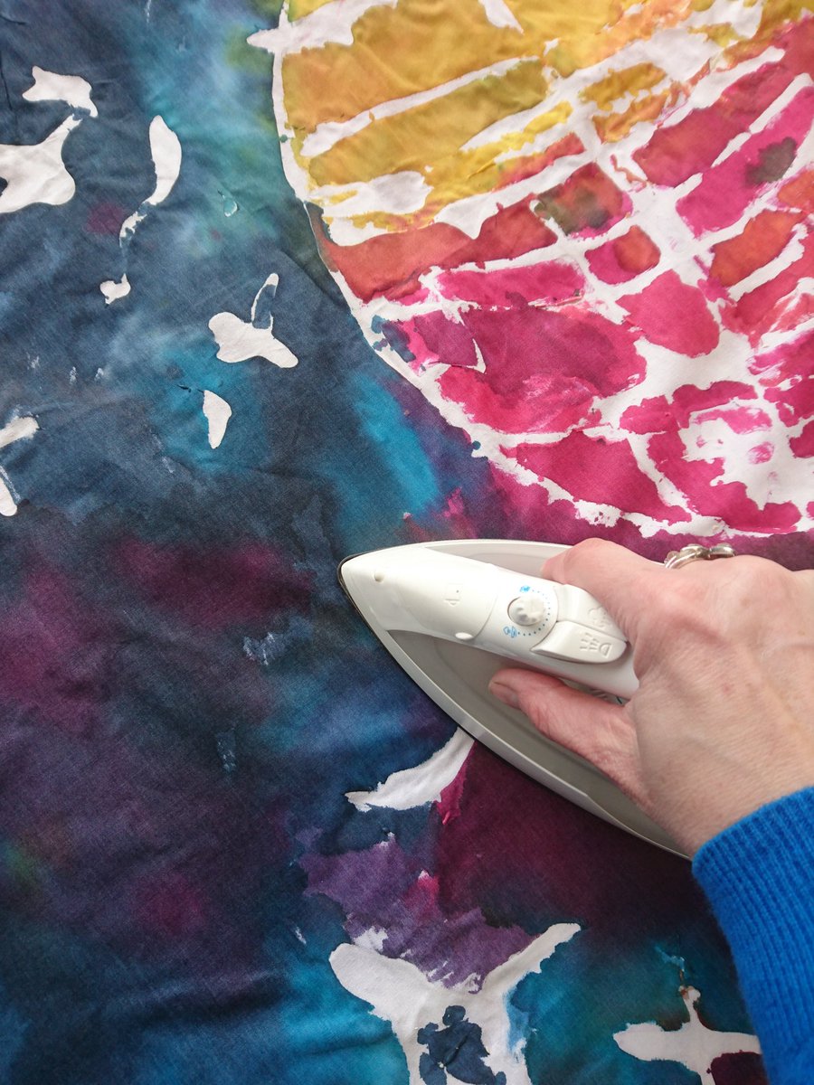 belinda_latimer's tweet photo. Today we will be sewing some wonderful things onto our Space textiles @sandford_hill primary in Longton.  Can't wait!  @PiCLProvocation @StokeCEP @StokeonTrentOA @ArtsConnectWM #moreartnotless #lovinglearningthroughcreativity https://t.co/gnPyk2wOUb