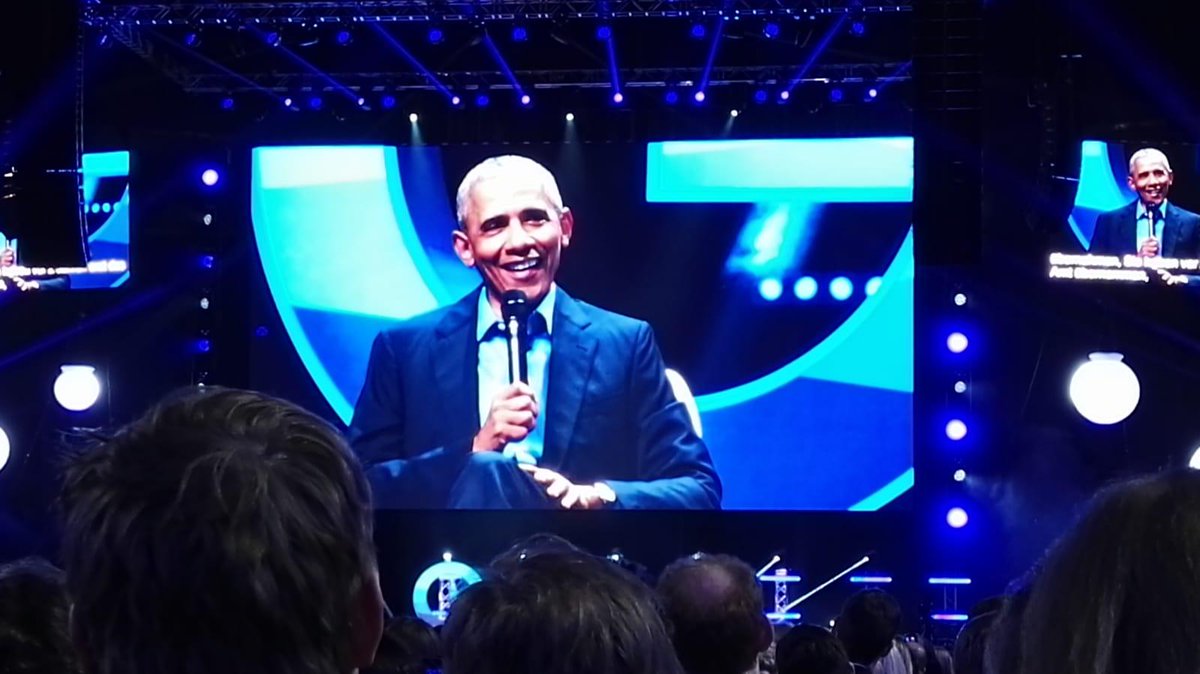 Saß der da einfach. #BarackObama #Lanxessarena
