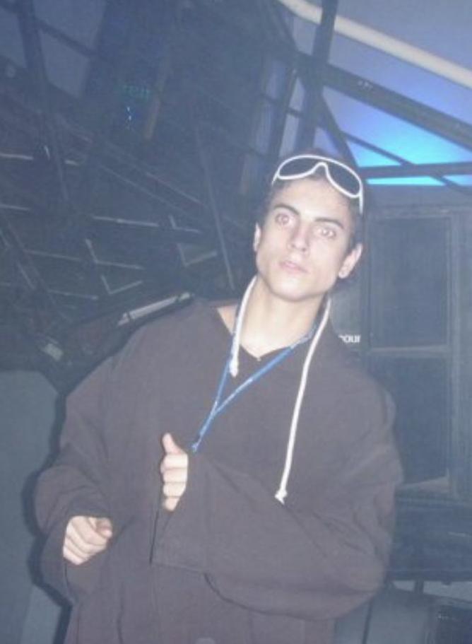 coscuarmycontex's tweet image. 