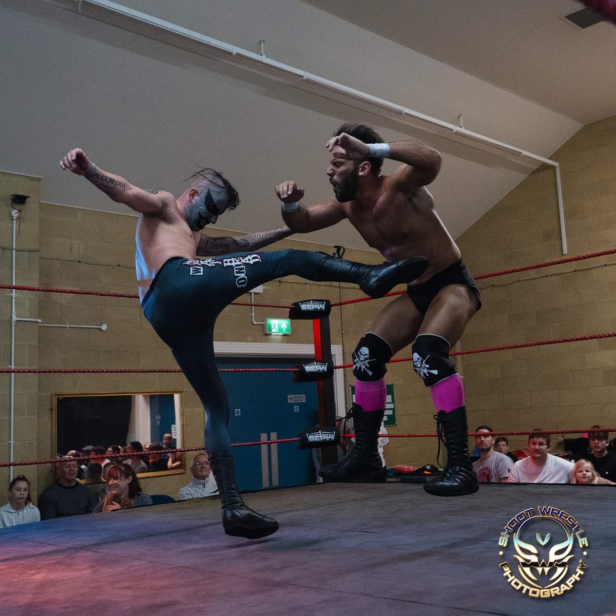 meathead_IV's tweet photo. Kicking ass at @SouthEastPro
πΈ @jdhowells
#MEATHEAD #SEPWChampion #SEPWrestling #Title #Reign #Wrestling #Prowrestling #britishwrestling #wrestler #prowrestler #britishwrestler #BritWres #Folkestone #Facepaint #SlipKnoT #Venom #Symboite #Tattoo #EmbraceTheDarkness #WEAREONE https://t.co/oPDlMQbZpz