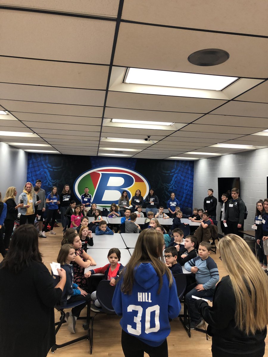 mdraves's tweet image. AP youth Mentorship day at BHS-current AP students will be spending the morning working with our EXCEL students from Huntington Elementary!  Awesome! #APProgram @mrsraglow #APCulture @BrunswickEdu @boodheshwar @BCSDWheeler @BCSDHuntington