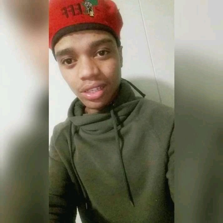 Thutiso_'s tweet photo. #EFFRedFriday2019
#EFFRedFriday
#EFFMothoMothong https://t.co/O5M7nq9TJX
