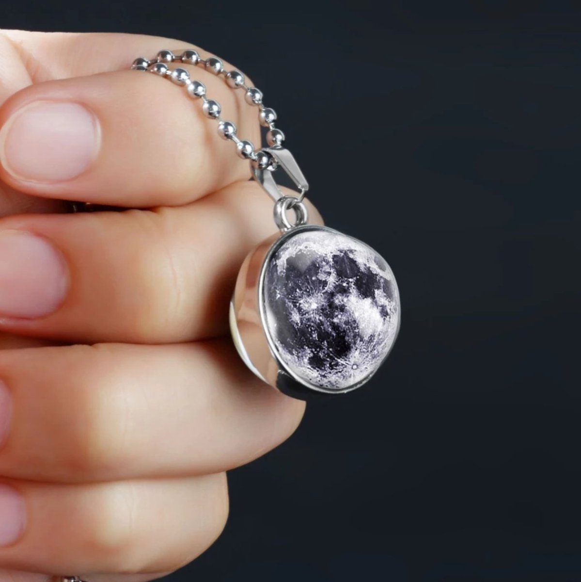 MoomoonUK's tweet photo. It's #FreebieFriday time!

If you want a chance to #win a #handmade Moon necklace...

1. Retweet this tweet
2. Follow @MoomoonUK
3. Comment your favourite Moon colour 🌕

Good Luck 🤞

#Competition
#Sweepstakes
#contestentry
#Winitwednesday
#giveaway https://t.co/KFR77FCgBg