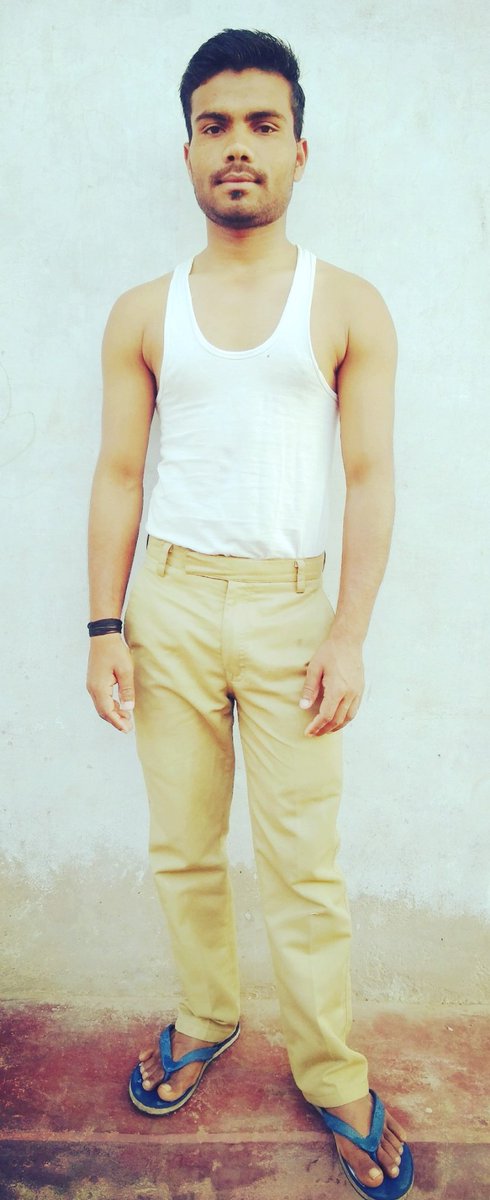 PintooRajbhar8's tweet image. #राजभरों की आशिकी
#Pintoo Rajbhar