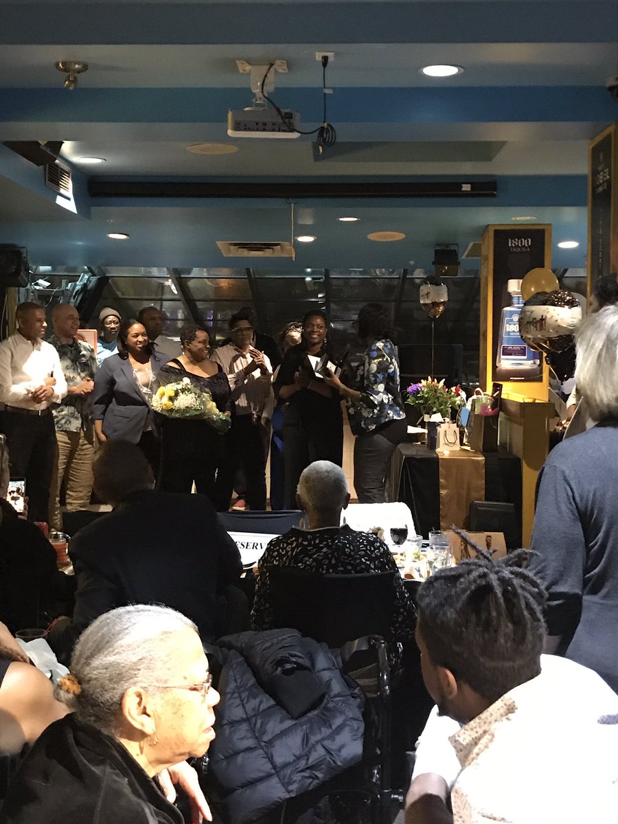 Wonderful retirement event last night for a good friend, Insp Sonia Thomas. Thnx for 33 years of dedicated service to the <a href="/TorontoPolice/">Toronto Police</a> community. We are grateful for all you have done and will miss your presence.