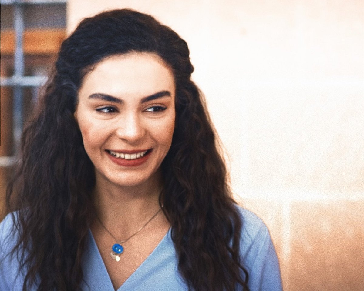 Bebek misin sen? 😍

#Hercai