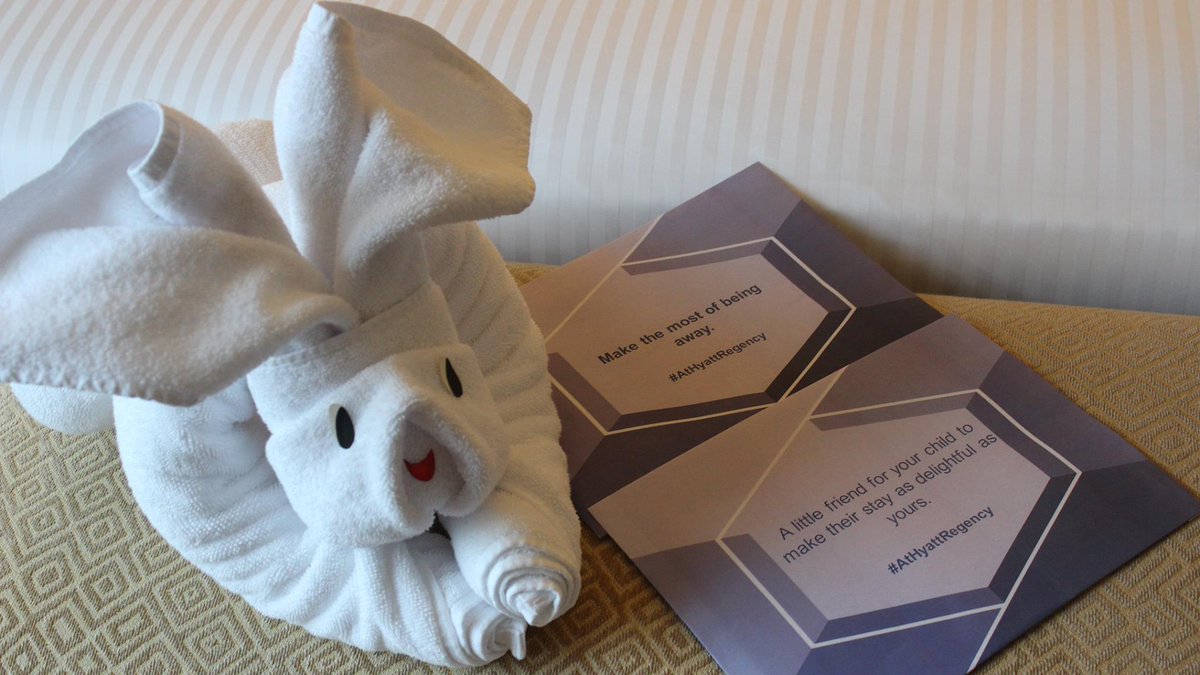 HyattRegencyMum's tweet photo. The finest details make all the difference to a stay you’ll never forget! Enjoy a complimentary meal everyday followed by many other irresistible offers on food, spa, and more in our #WeekendStayPackage. #HyattRegencyMumbai #StayAtHRM
Book here: https://t.co/OJR6ROUXPU https://t.co/4v24Df2gL3